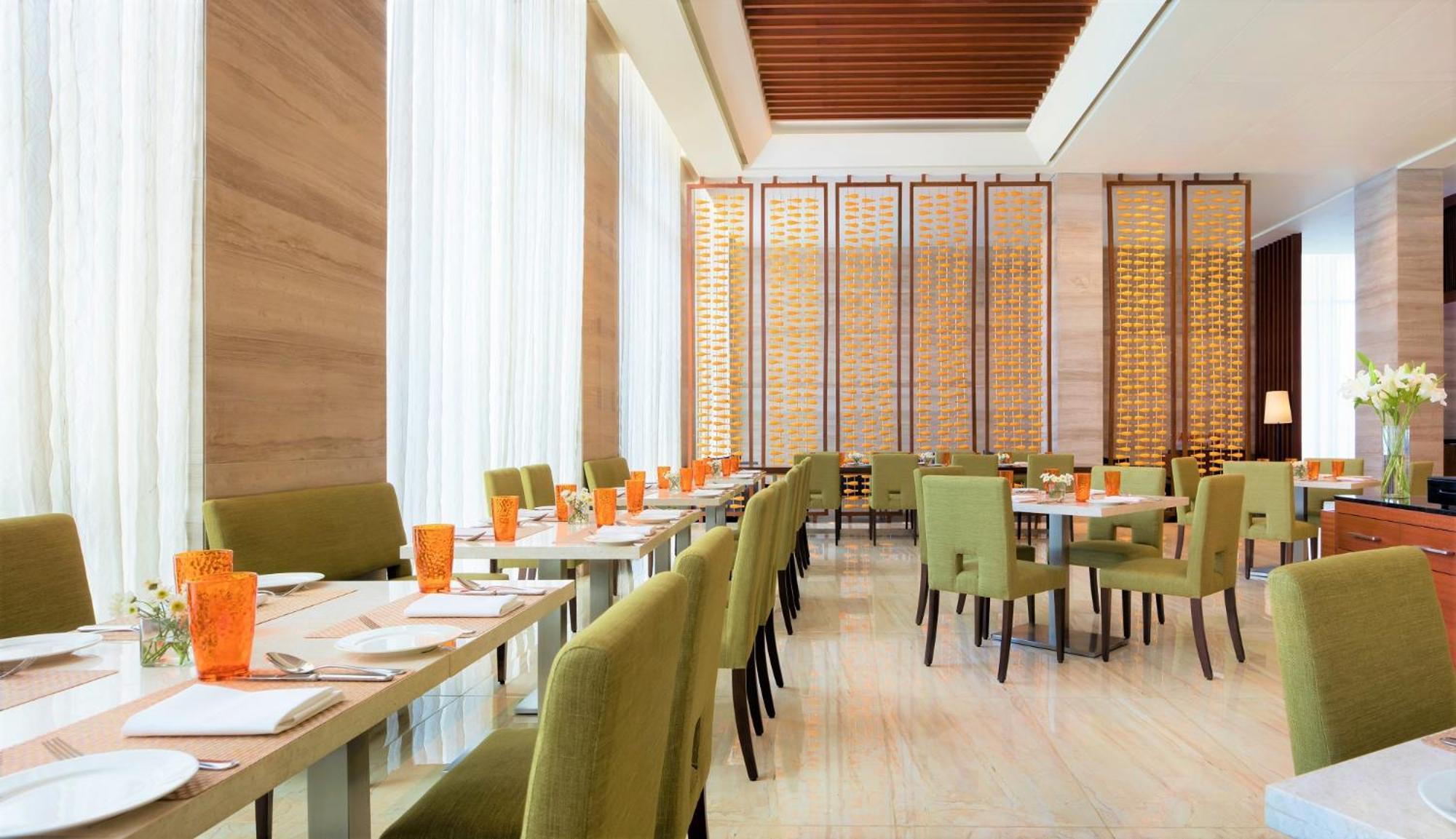 Courtyard By Marriott Bengaluru Outer Ring Road Hotel Exterior photo