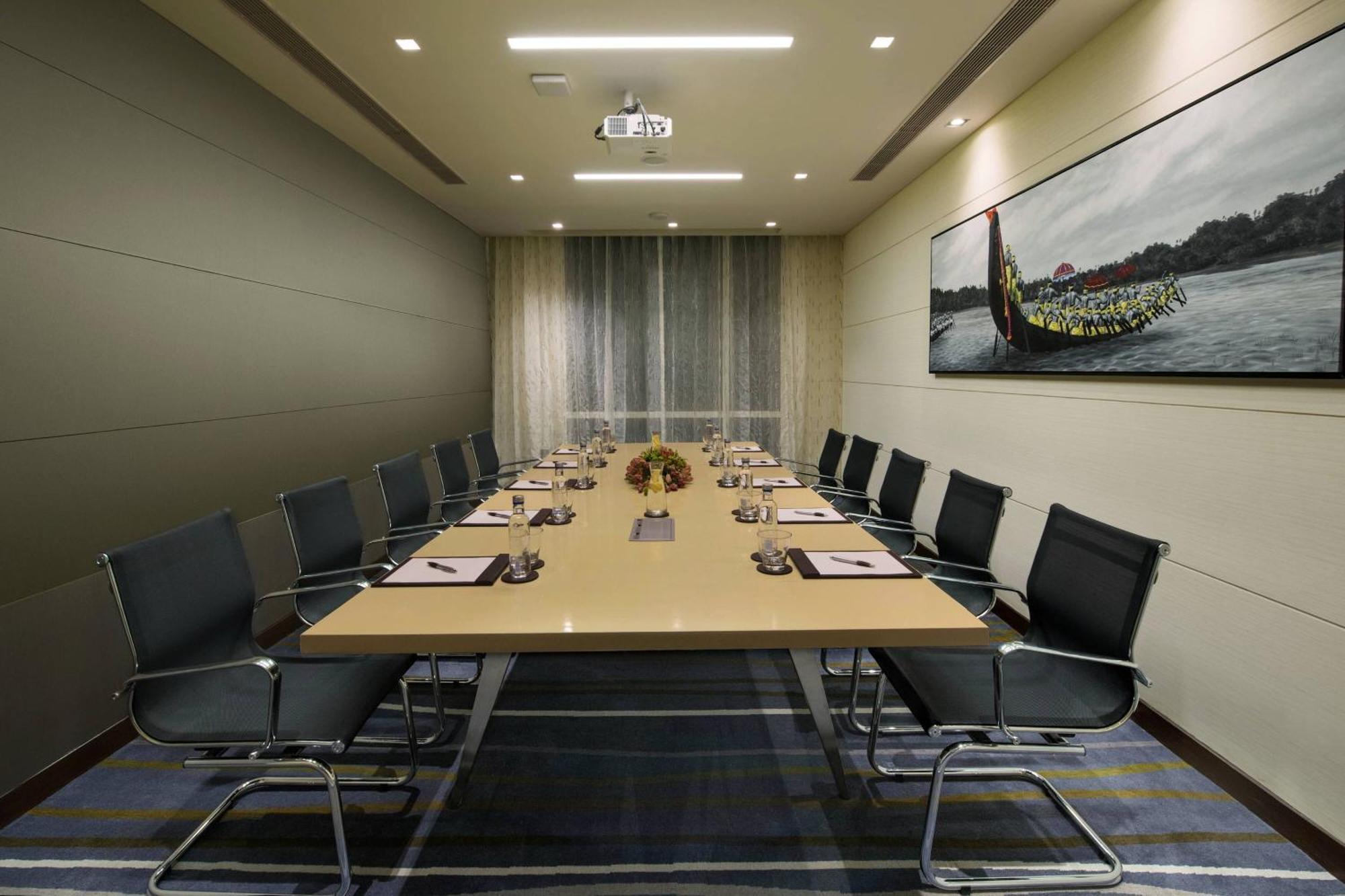 Courtyard By Marriott Bengaluru Outer Ring Road Hotel Exterior photo