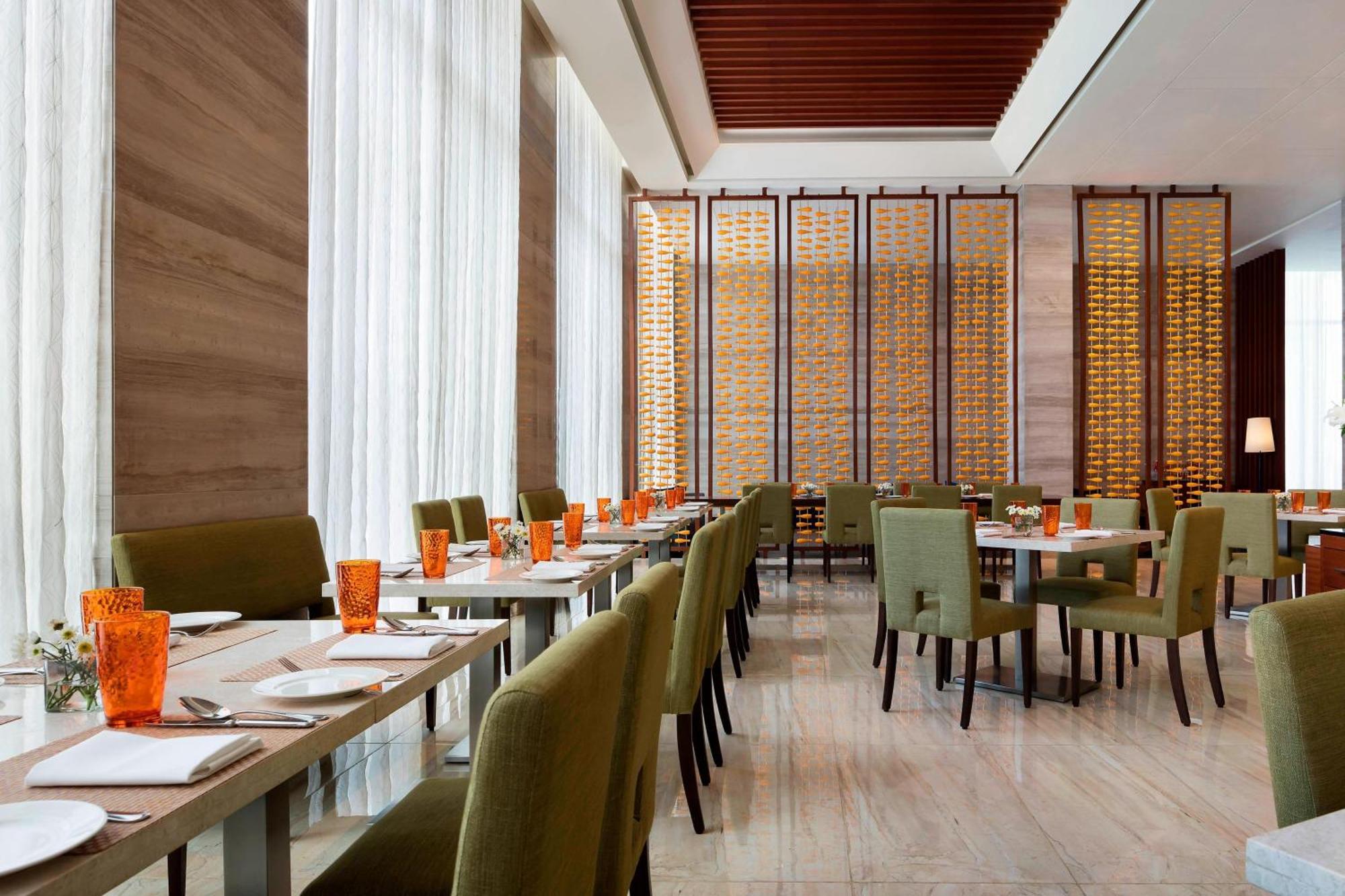 Courtyard By Marriott Bengaluru Outer Ring Road Hotel Exterior photo