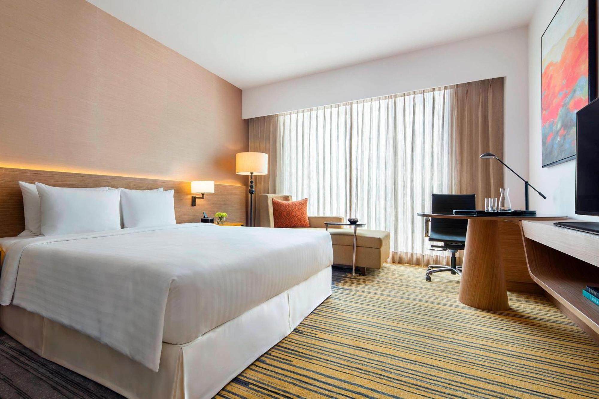 Courtyard By Marriott Bengaluru Outer Ring Road Hotel Exterior photo