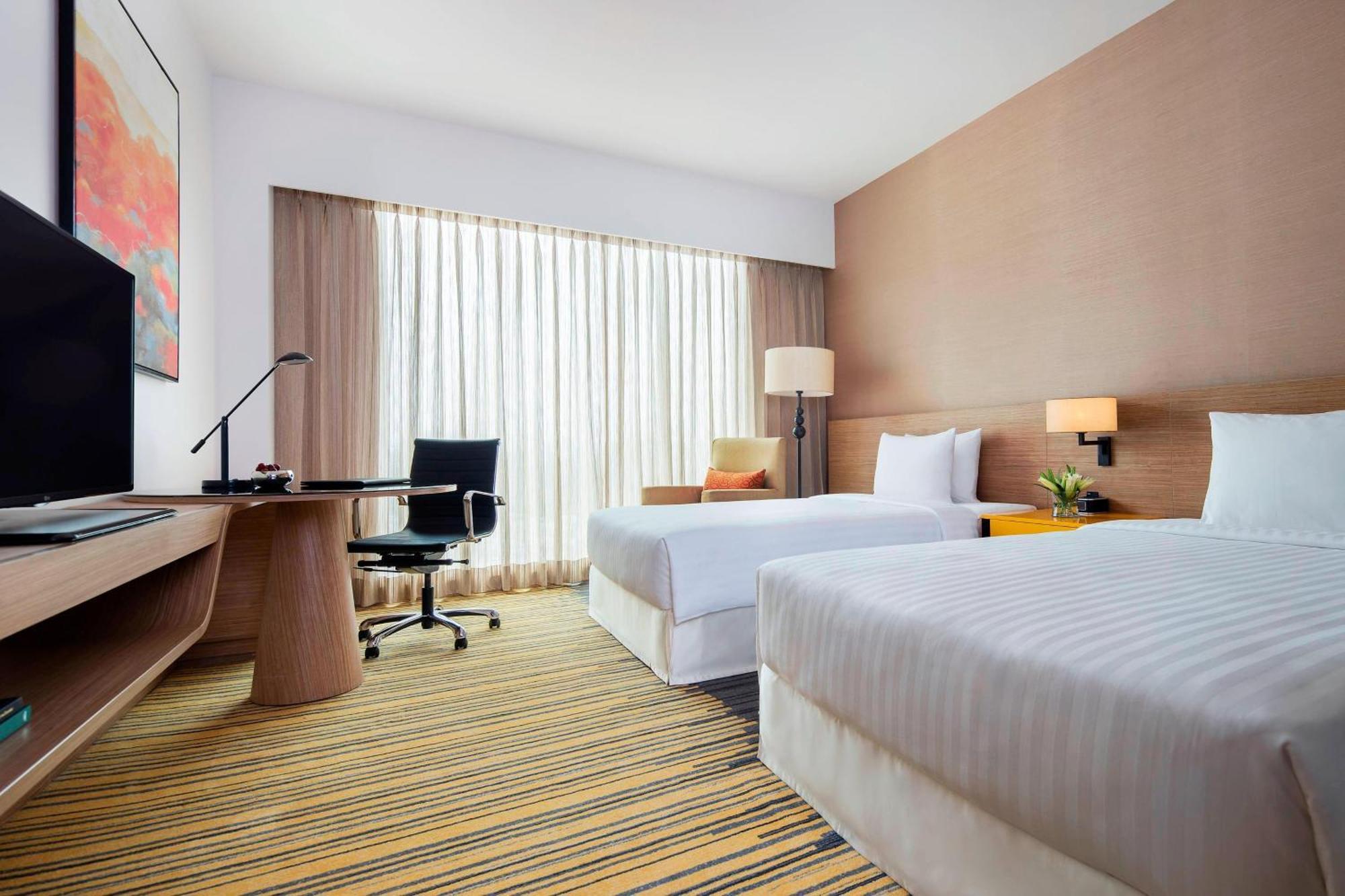Courtyard By Marriott Bengaluru Outer Ring Road Hotel Exterior photo