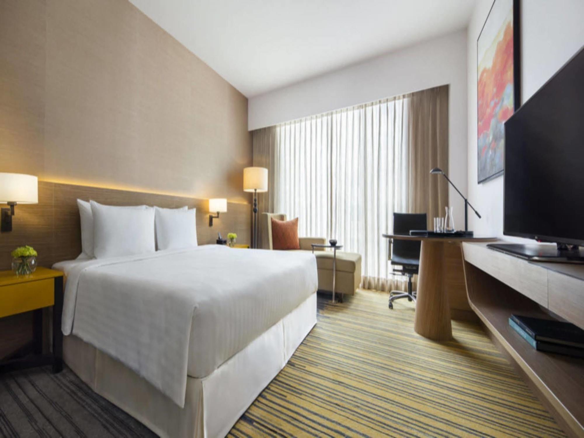Courtyard By Marriott Bengaluru Outer Ring Road Hotel Exterior photo