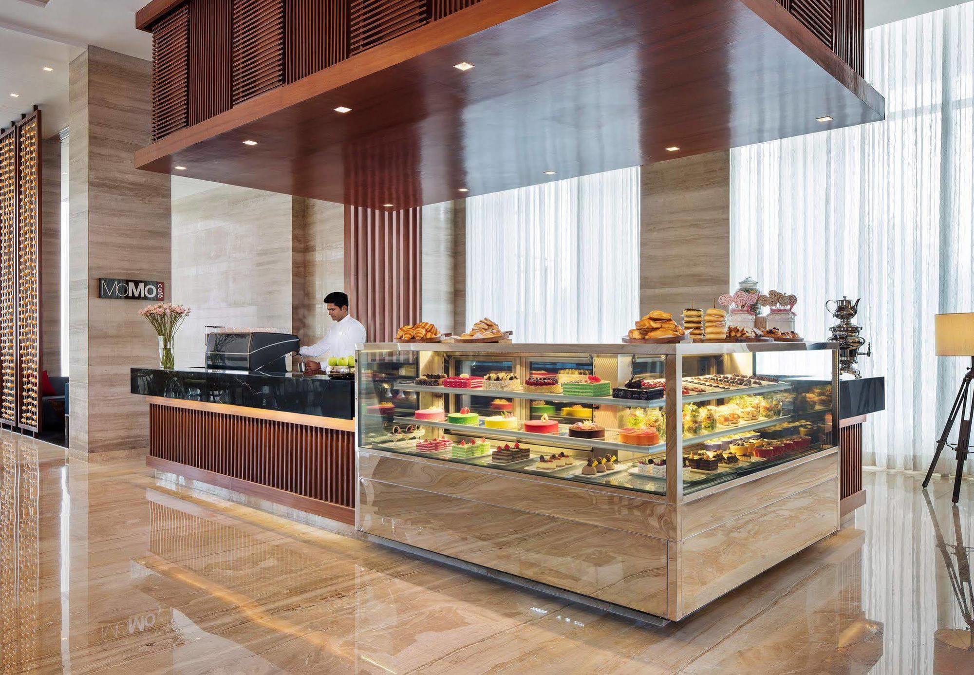 Courtyard By Marriott Bengaluru Outer Ring Road Hotel Exterior photo