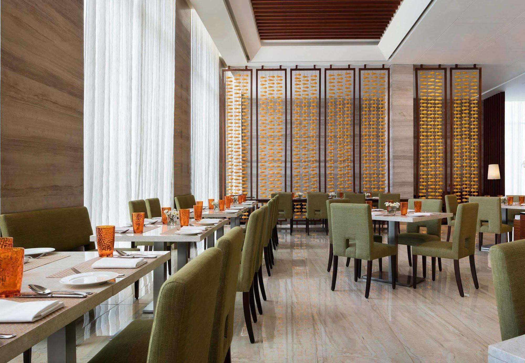 Courtyard By Marriott Bengaluru Outer Ring Road Hotel Exterior photo